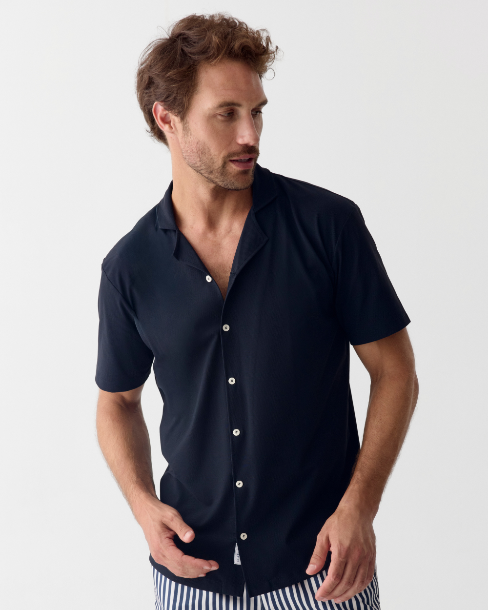 Camisa Corta UV Hombre Marina Azul Marino
