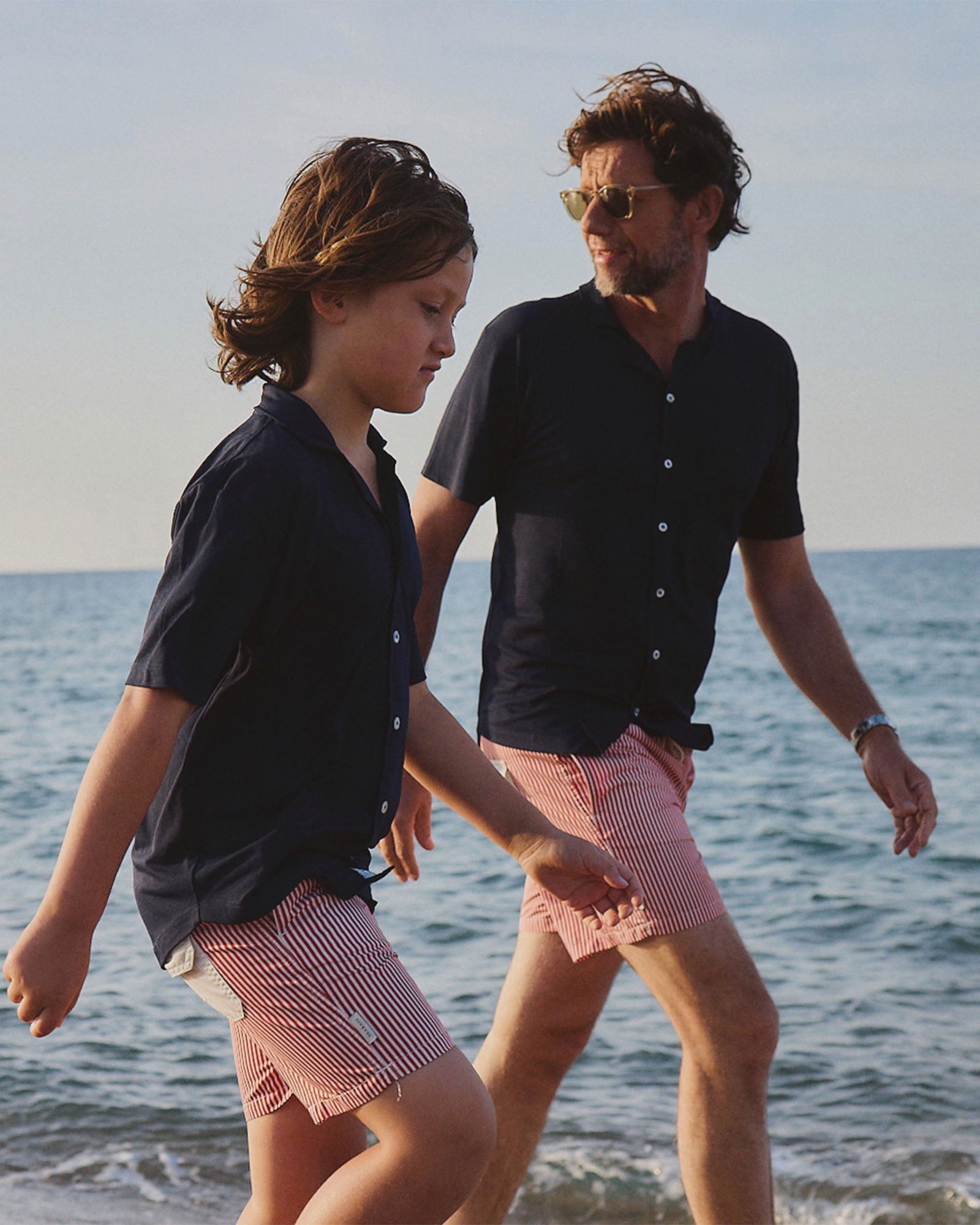 Männer UV Badeshort Venice - Rote Streifen