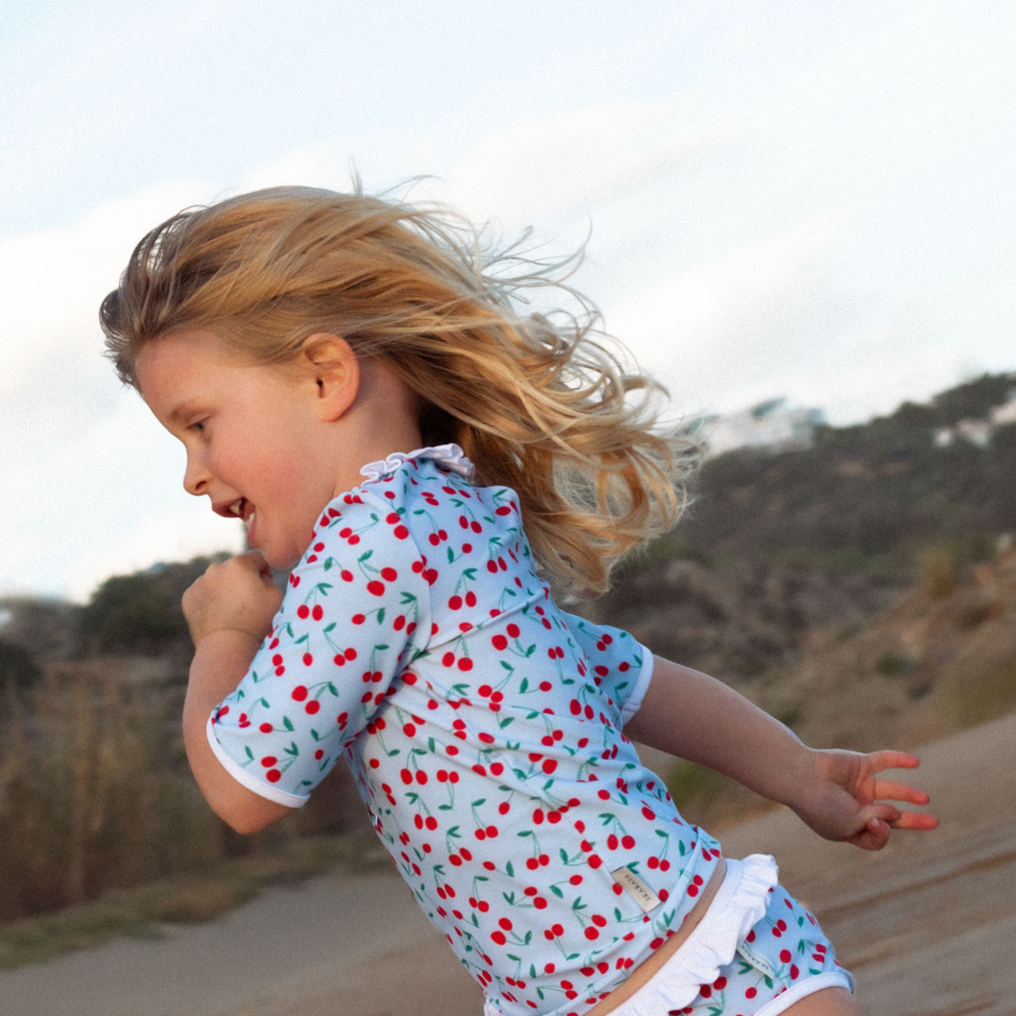 BAÑADOR NIÑA COCO SYDNEY - VAINILLA